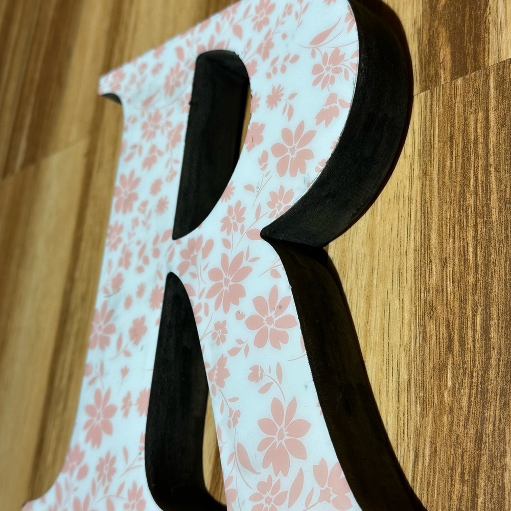 Ashland Rustic pink Letter R - Picture 4 of 8